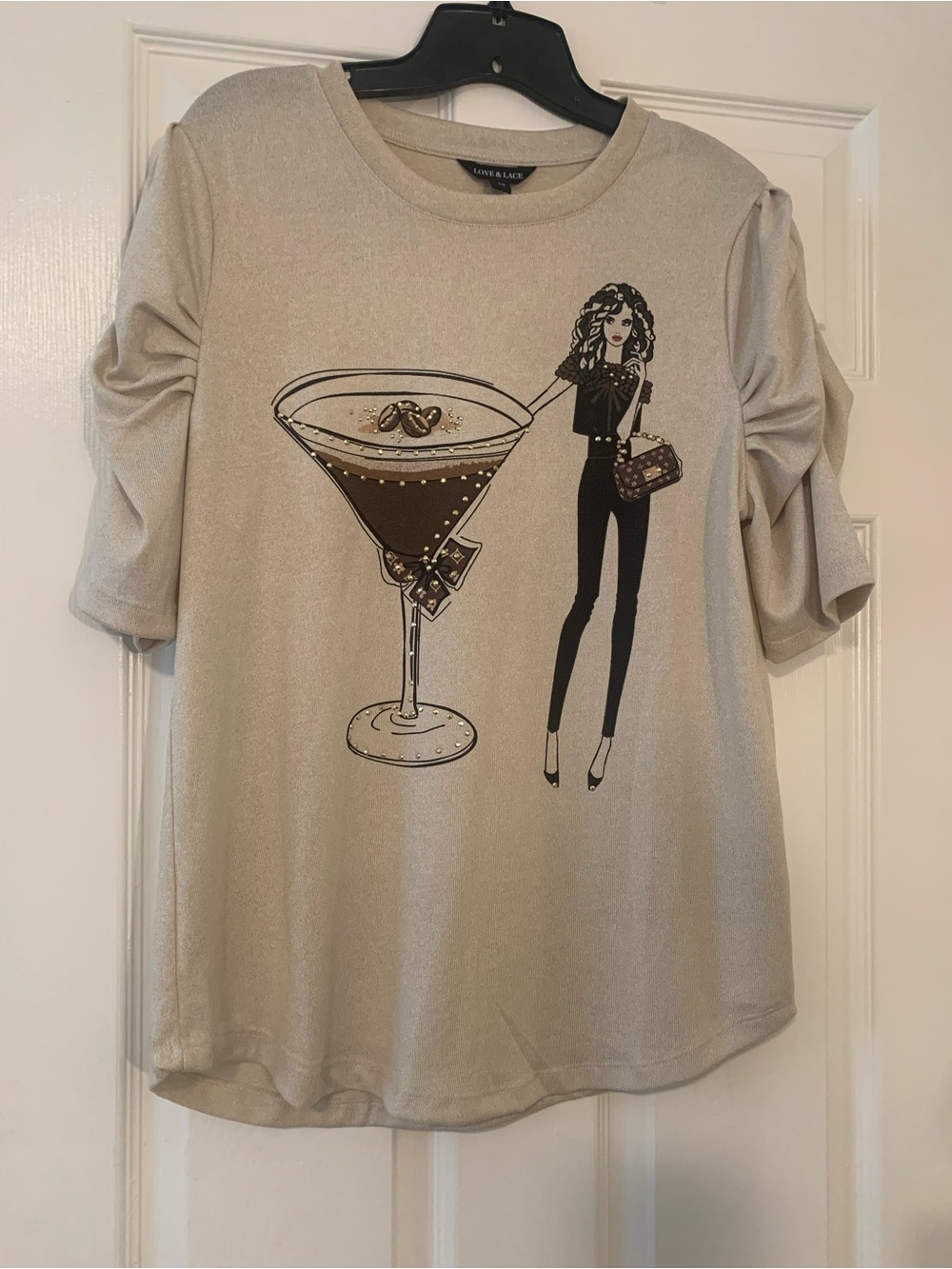 Beige Short-Sleeve Graphic Puff-Sleeve Tee